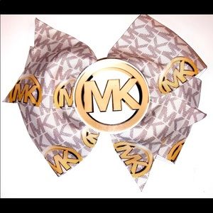 Large MK Bow ✨FREE SHIPPING ON 5+ BOWS✨